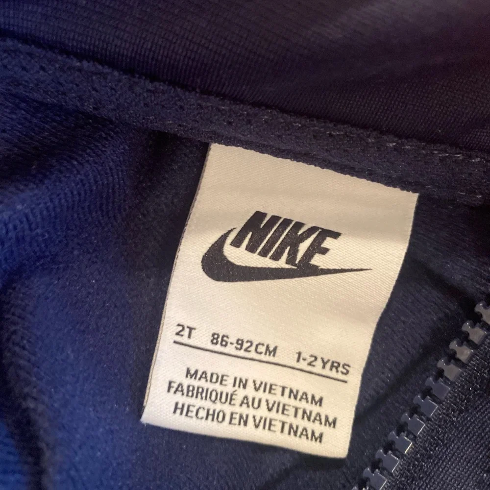 Nike Navy 2 Piece Jogging Set Size 2T